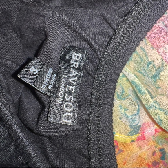 black puff sleeve top - Picture 2 of 2